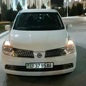 Nissan Versa 2010