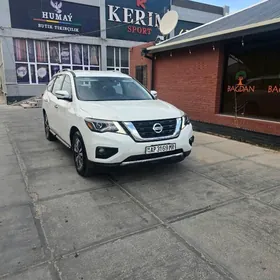 Nissan Pathfinder 2020