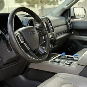 Ford Expedition 2019