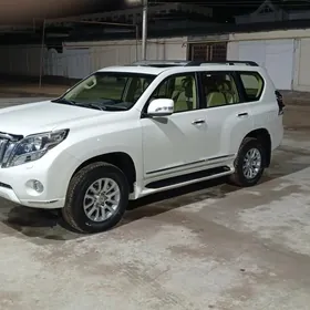 Toyota Land Cruiser Prado 2015