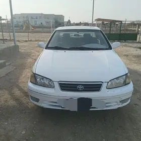 Toyota Camry 2001