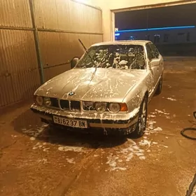 BMW 525 1990