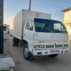Mitsubishi Canter 1996