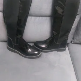 Обувь БОТФОРТЫ 39 р Полусапожк