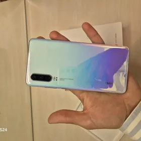 HUAWEI P30