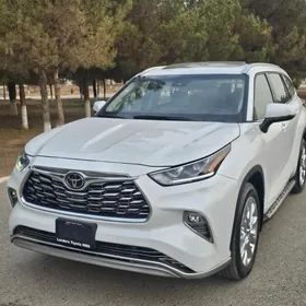 Toyota Highlander 2024