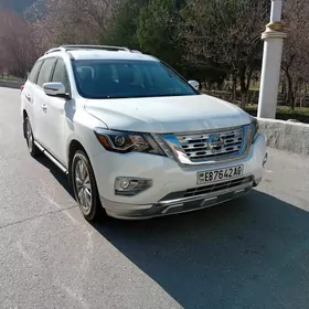 Nissan Pathfinder 2019