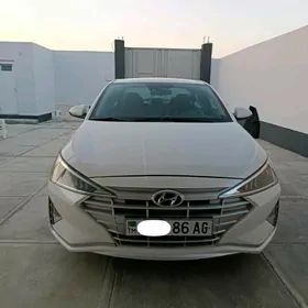 Hyundai Elantra 2020
