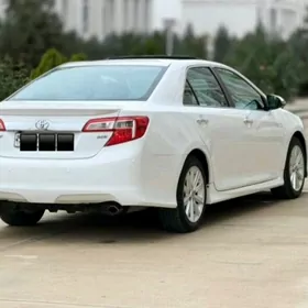 Toyota Camry 2013