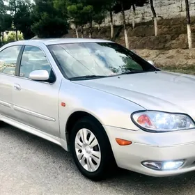 Nissan Maxima 2000