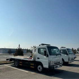 Mitsubishi Canter 2025