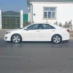 Toyota Camry 2013