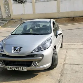 Peugeot 208 2009