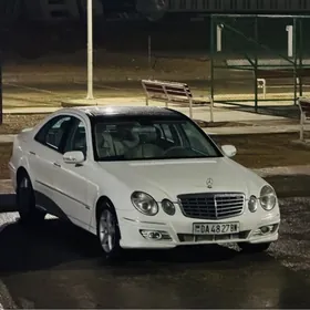 Mercedes-Benz E320 2003