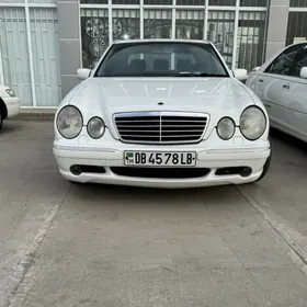 Mercedes-Benz E320 2002