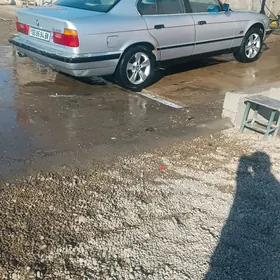 BMW 525 1990