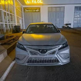Toyota Camry 2022