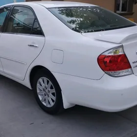 Toyota Camry 2005