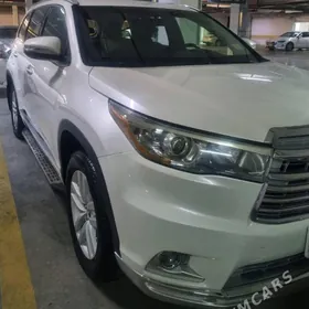 Toyota Highlander 2016