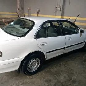 Hyundai Sonata 1995