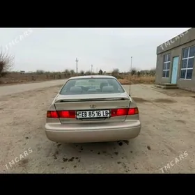 Toyota Camry 2000