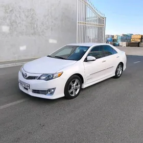 Toyota Camry 2013