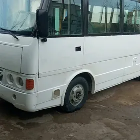 Mitsubishi Rosa 2005