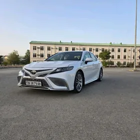 Toyota Camry 2022