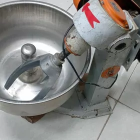 продается тесто мешалка б/у