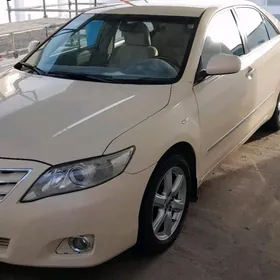 Toyota Camry 2011