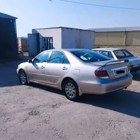 Toyota Camry 2004