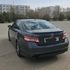 Toyota Camry 2010