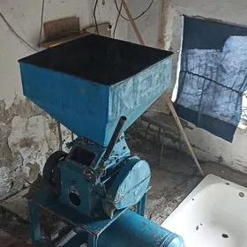 Un  uwelyan    degirmen