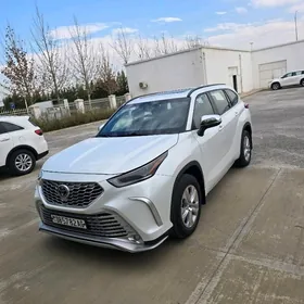 Toyota Highlander 2022