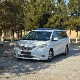 Toyota Sienna 2010