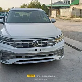 Volkswagen Tiguan 2021