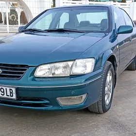 Toyota Camry 1999