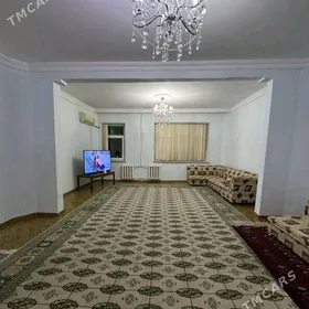 Dosaaf 9/8 3 Kom 125 m²