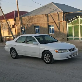 Toyota Camry 1999