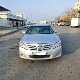 Toyota Camry 2010