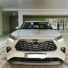 Toyota Highlander 2022
