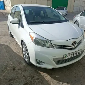 Toyota Yaris 2013