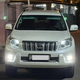 Toyota Land Cruiser Prado 2013