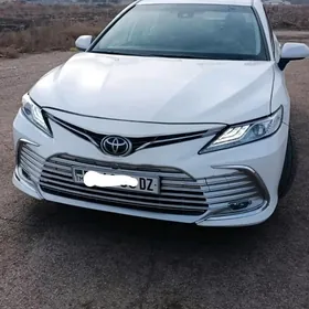 Toyota Camry 2022