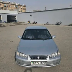 Toyota Camry 2000