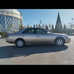 Toyota Camry 1998