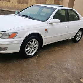 Toyota Camry 2000