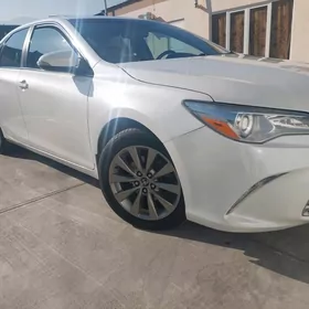 Toyota Camry 2015