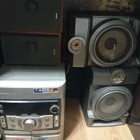 Музыкальный центр