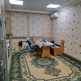 Mir 6, 9/3, etaź, 3 komnat